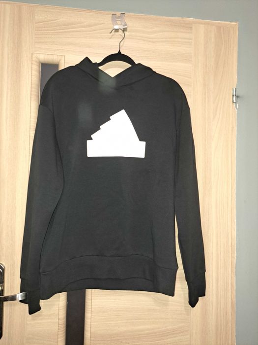 Dres męski Adidas.