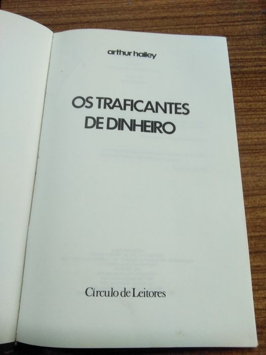 Os traficantes de dinheiro
