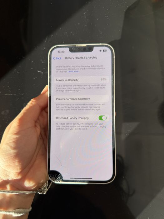 iPhone 14 128 GB Biały – Sprawny! + Ładowarka Indukcyjna Gratis! 85%