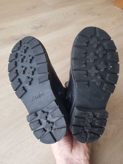 Buty zimowe kozaki 28 dziewczęce Clarks