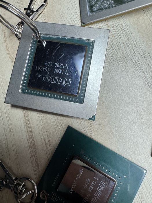 Brelok  Breloki gpu prezent GTX RTX RX ARC