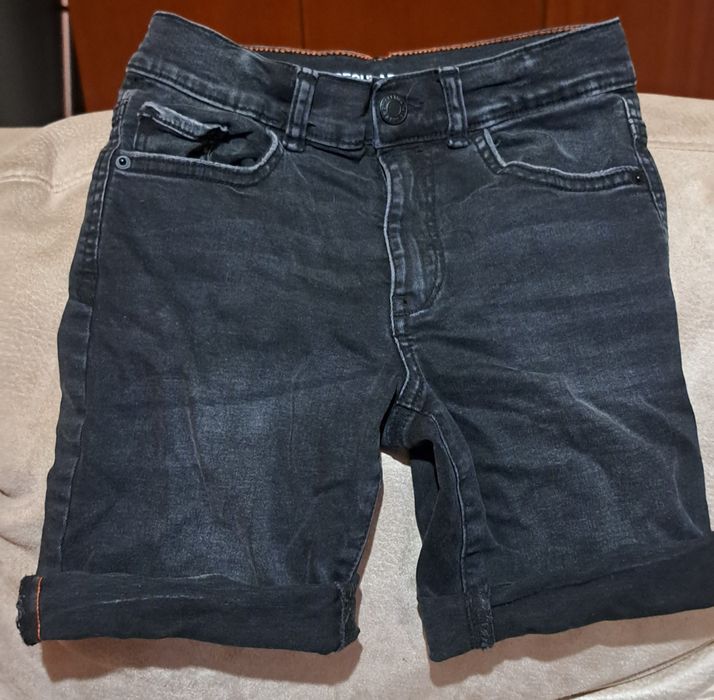 Calções de ganga preta da Zara,
