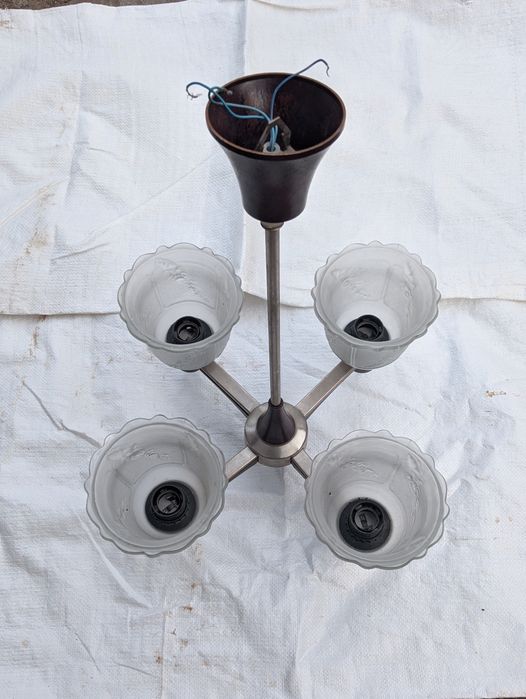 Світильник 4 цоколя