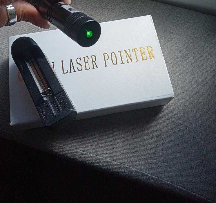 Зелена лазерна указка green laser pointer