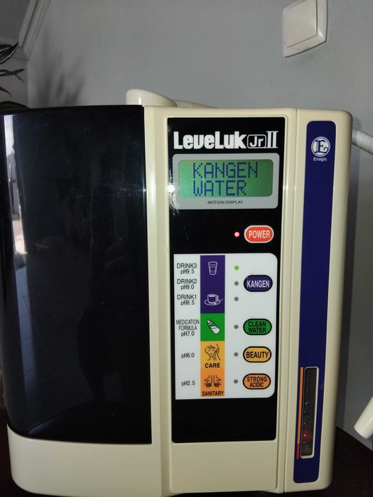 água Kangen Leveluk Jr 2 — Impecável