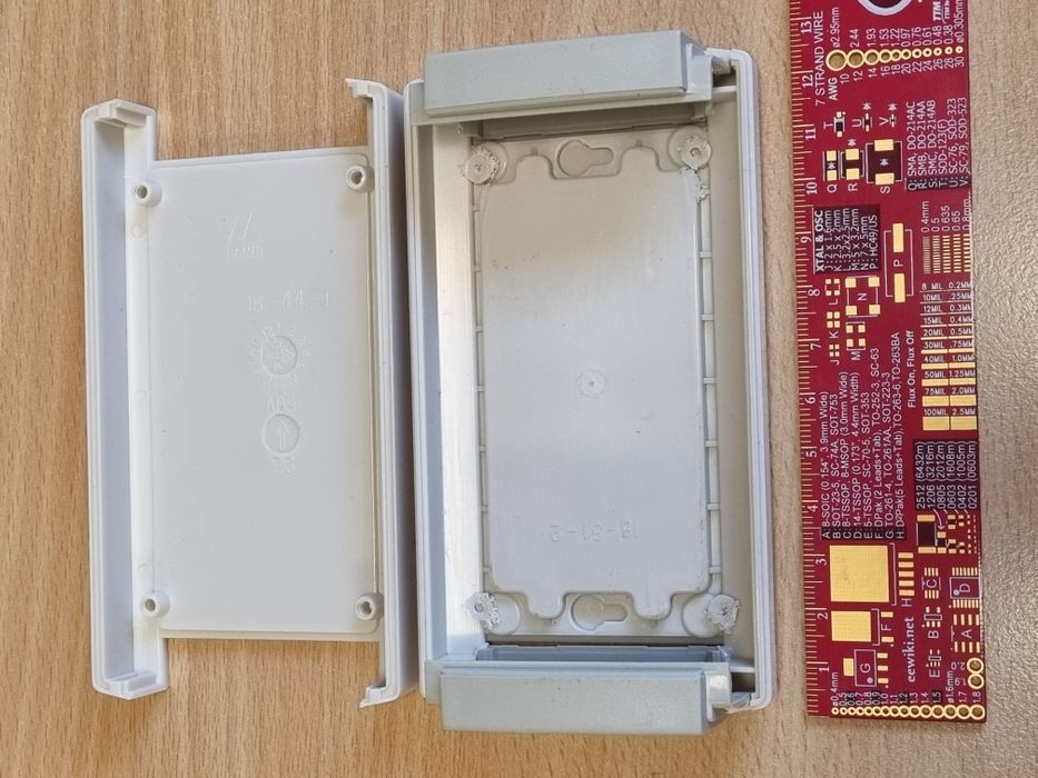 Obudowa plastikowa cp-18-44. 14szt.