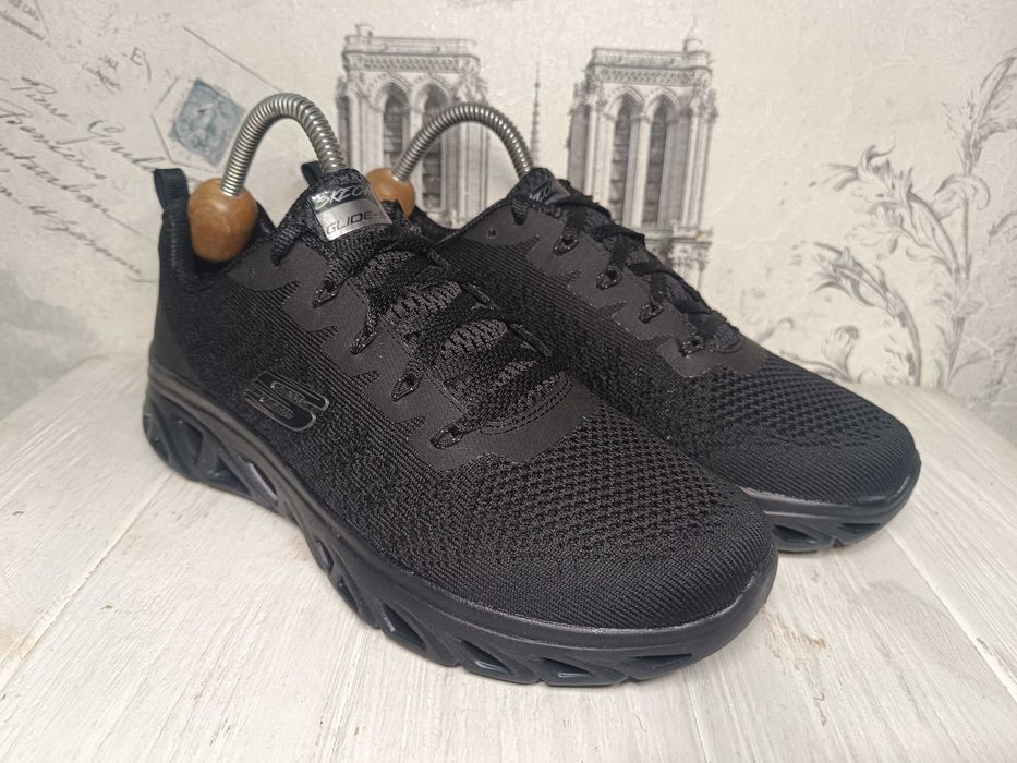 - Skechers Glide-Step Sport