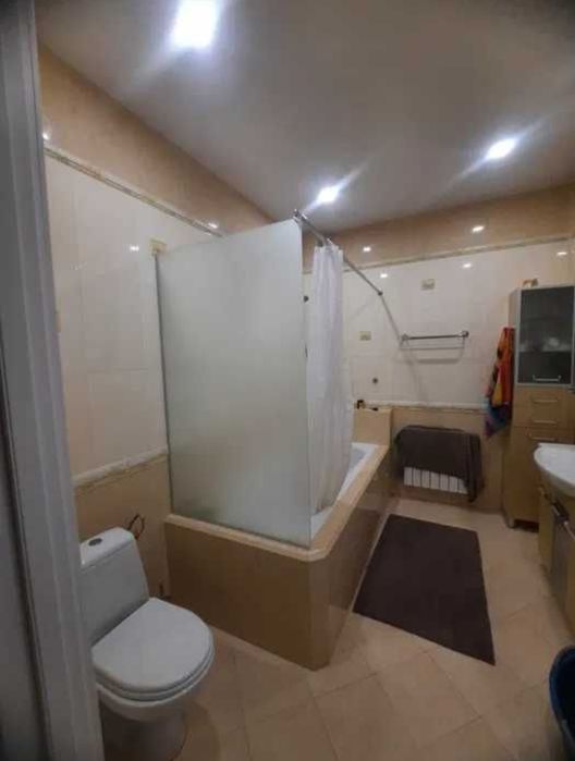 Продаж будинку центр міста