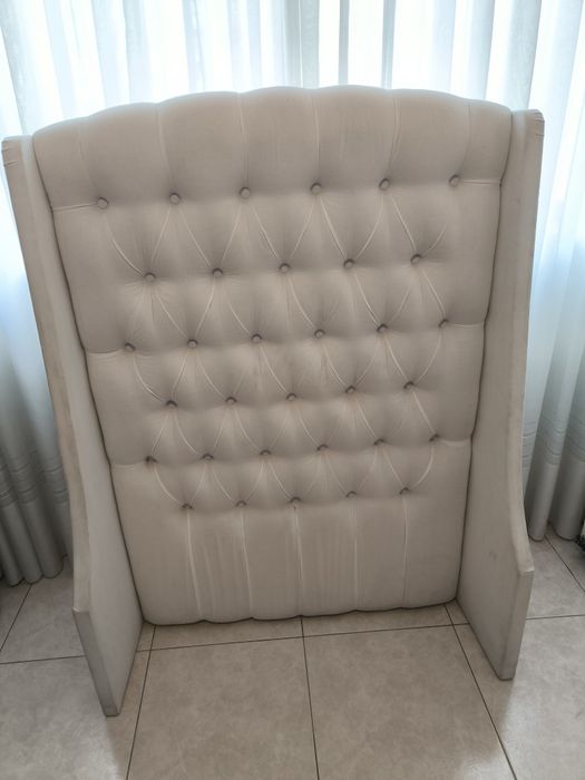 Cabeceira estofada para cama – confortável e sofisticada