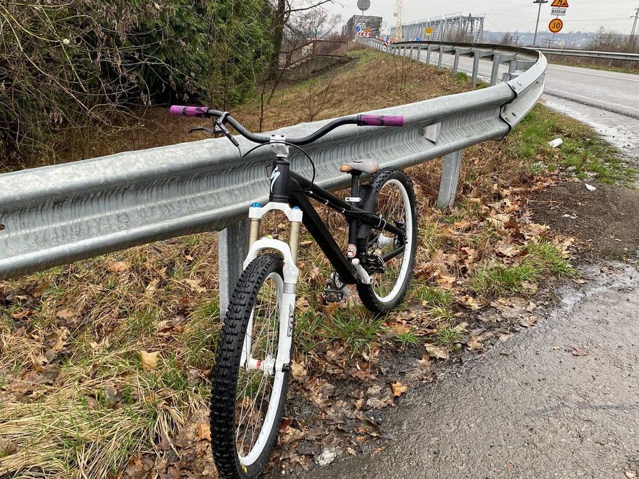 Продам дерт umf hardy