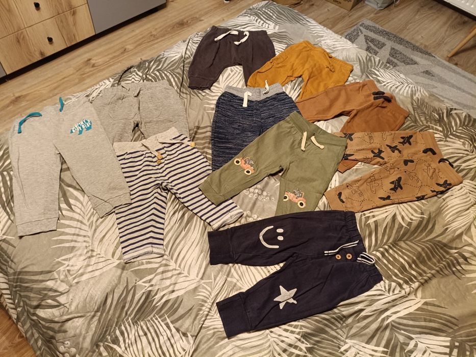 Ubranka dla chłopca 74-80