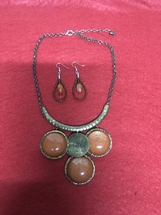 Conjunto colar e brincos