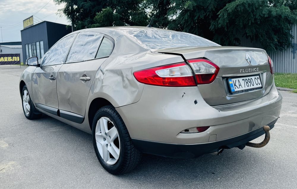 Продам Renault Fluense 2015 рік 1.5 Дизель після обстрілу!