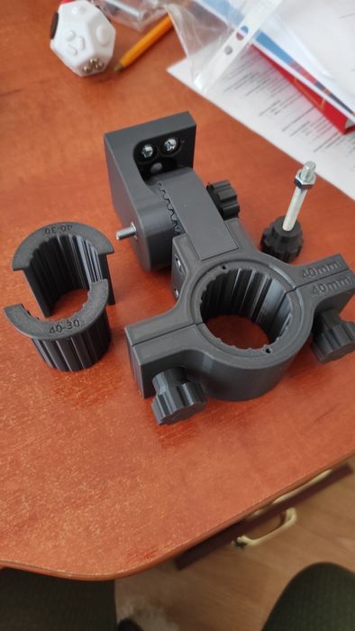 Поворотне кріплення, кронштейн для антени Аведжер Avenge