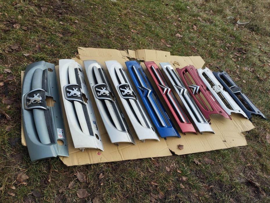 Решітка радіатора Пежо Партнер Берлінго