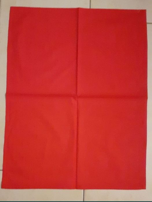 Czerwony bieżnik, serweta, obrusik, 45 x 60 cm, nowy