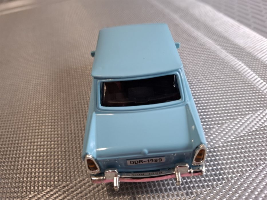 Model samochodu trabant skala 1:43