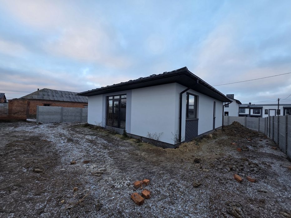 Продам одноповерховий будинок в Якушенцях