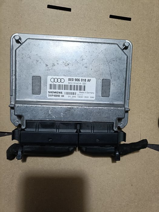 Sterownik Silnika Audi A4 B6 1.6 Benzyna