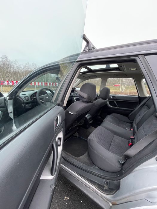 Subaru Outback 2.5 Gaz automat naped na 4 OC na rok