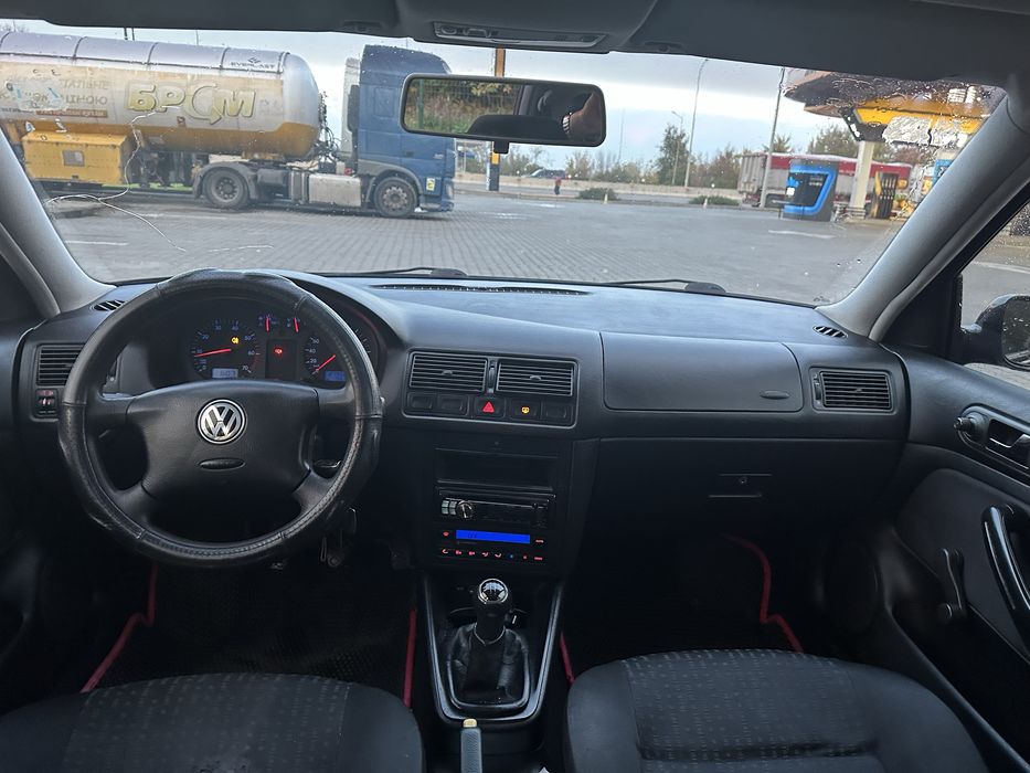 Продам фольксваген гольф 4