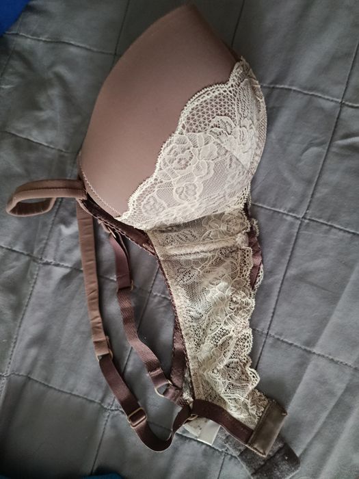 Лот женского белья, 3 бюстика .Распродажа.