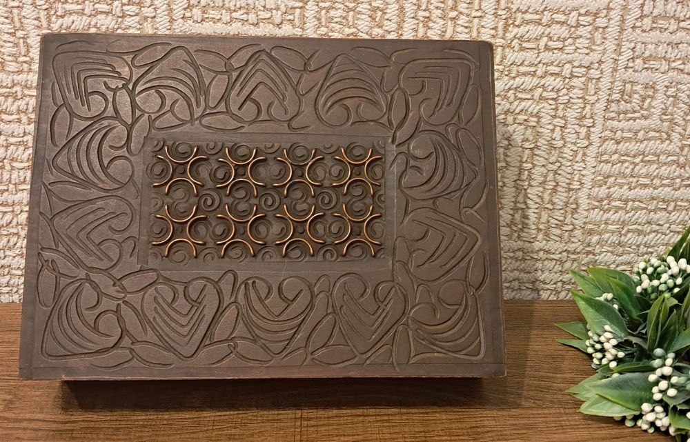 Antyk rękodzieło drewniane pudelko zdobione do renowacji szkatułka