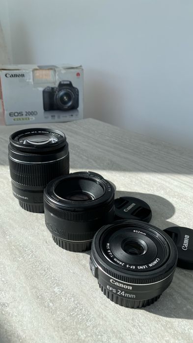 Canon 200D kit + 24mm + 50mm + 18-55mm + фільтри + 2 батареї