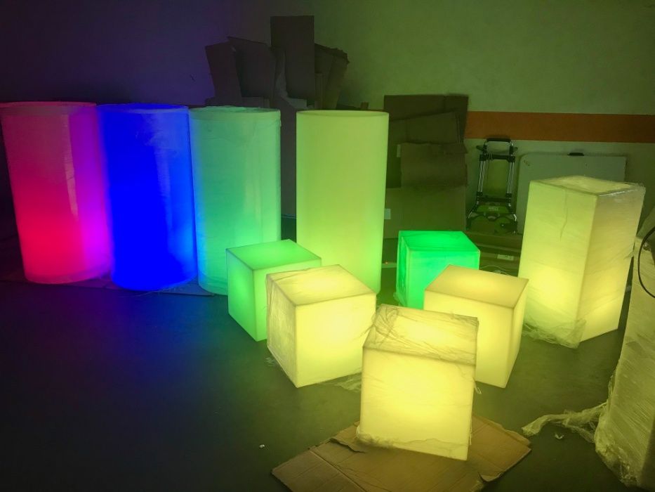 Mesas com iluminação led bateria