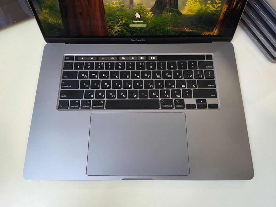 Топові Apple MacBook pro A2141 (Core i7-9750H/32Gb-DDR4-500Gb-SSD)