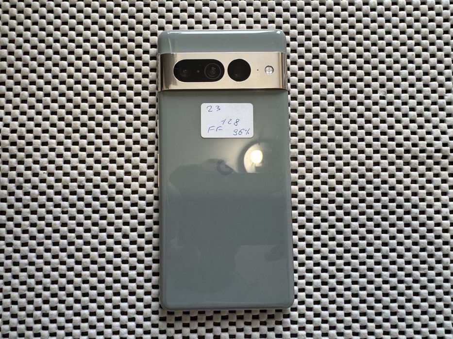 Pixel 7 pro 128 класний стан без вигорання