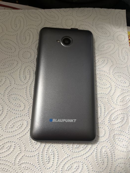 Mały smartfon Blaupunkt SF 01