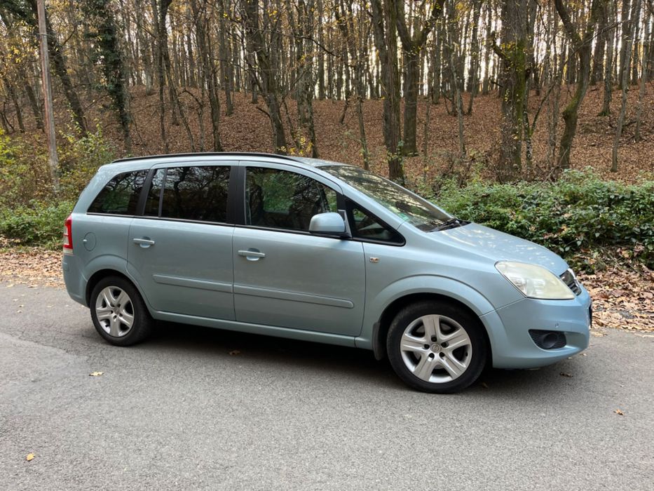 Продам власне авто Opel Zafira  Ужгород