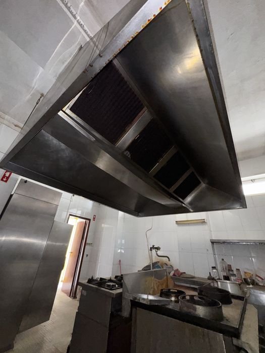 Conjunto de 2 Fogões a Gás + Exaustor Industrial (Sem Motor)