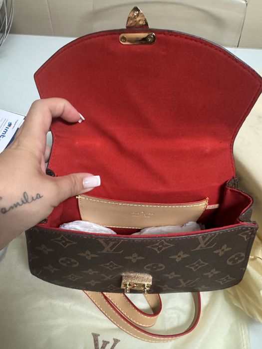 Mala Lv com porta chaves