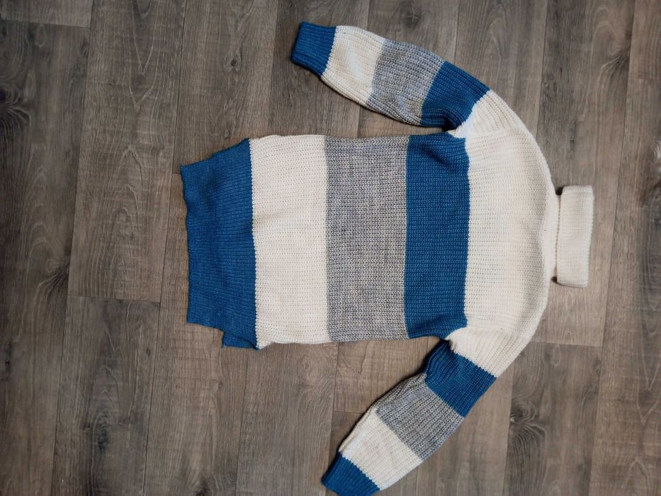 Дитяча в`язана кофта