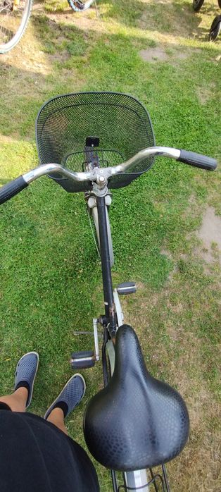 Rower damka czarna z koszykiem z bagażnikiem