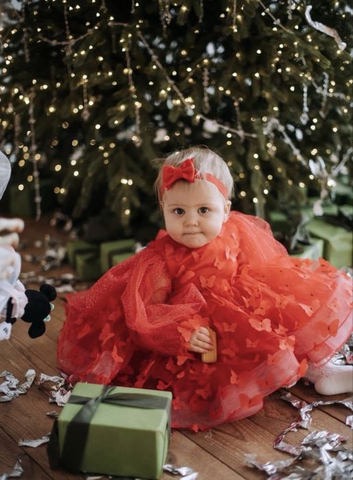 Святкова сукня на 1 рік ,сукня на дівчинку червона