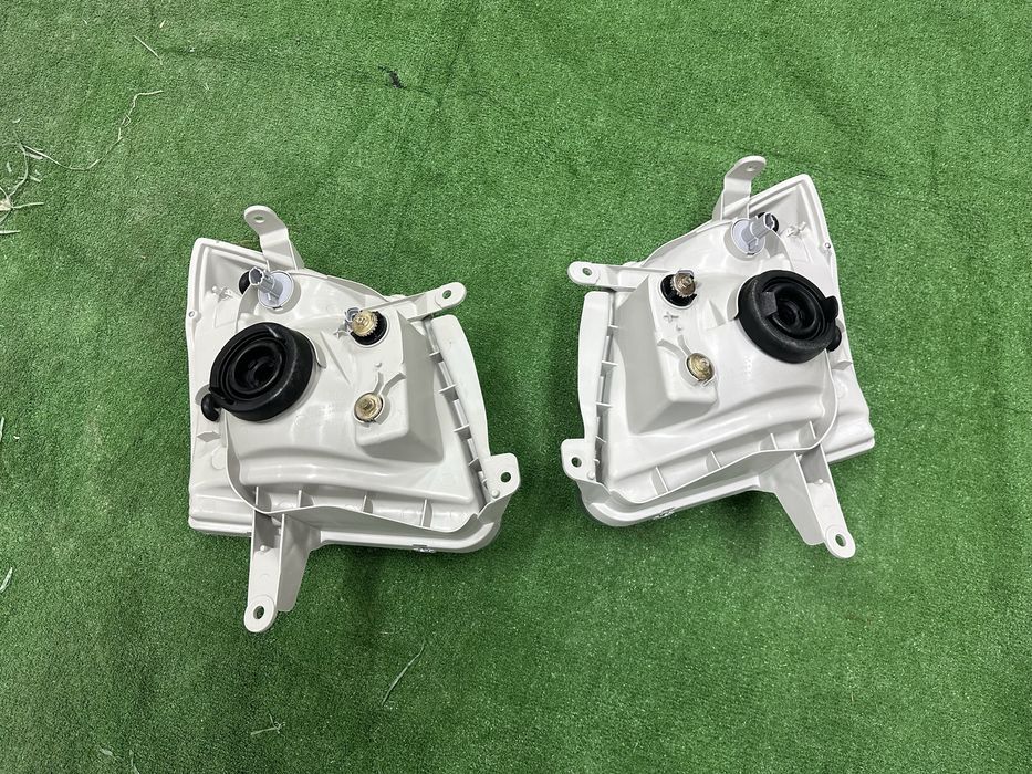 Фара Isuzu D-max 2006-2012