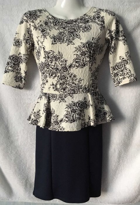 Сукня / плаття стрейч з баскою р. 46