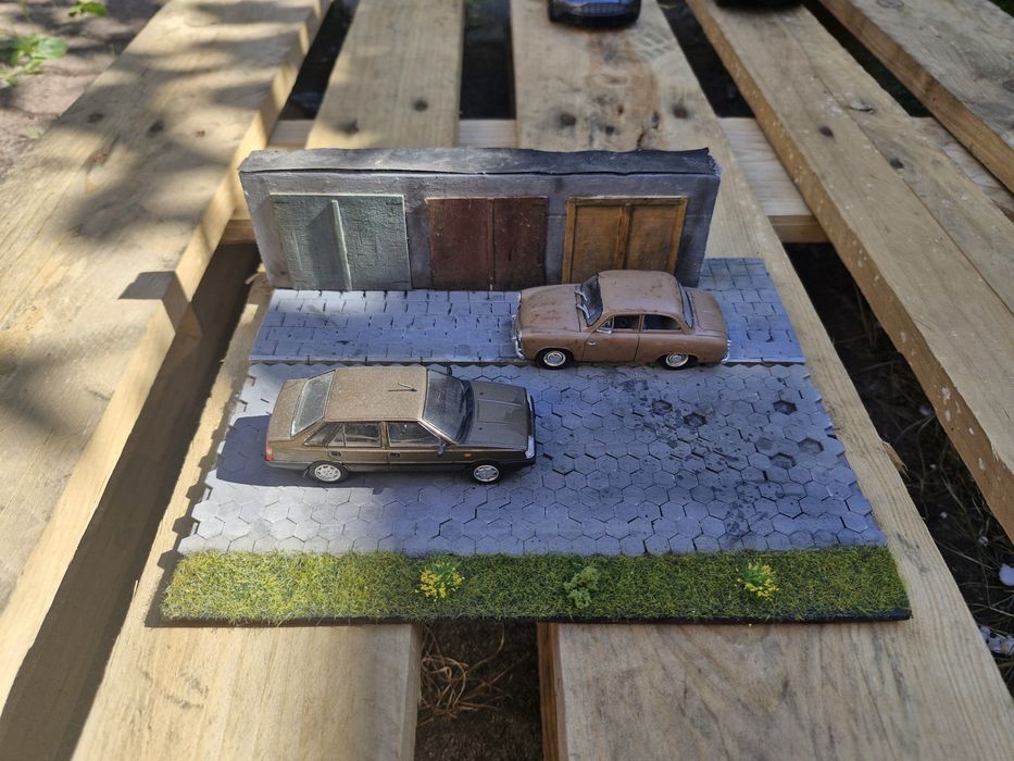 Podstawka pod modele garaże blokowisko 1:43 diorama PRL