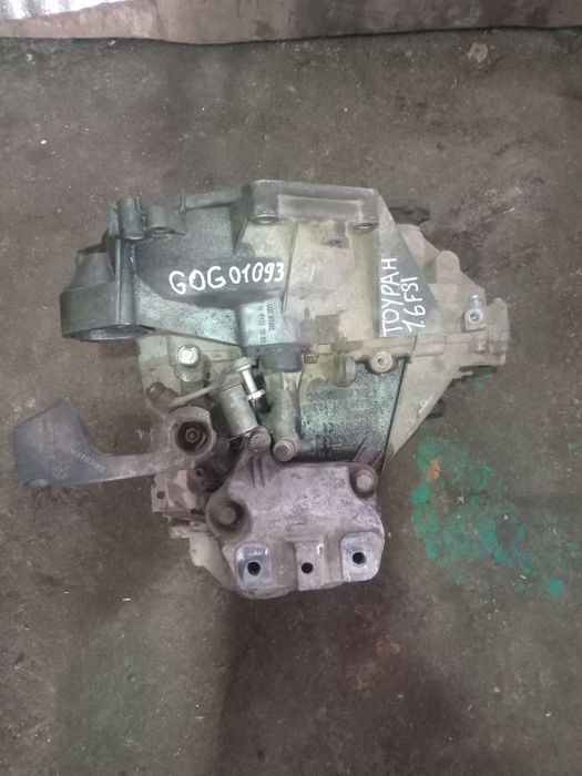 МКПП механічна коробка передач фольцваген тауран 1.6 FSI 6 ступка