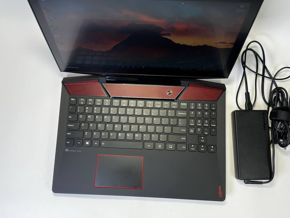 Ноутбук Lenovo Legion Y720-15IKB i7-7700HQ GTX 1060