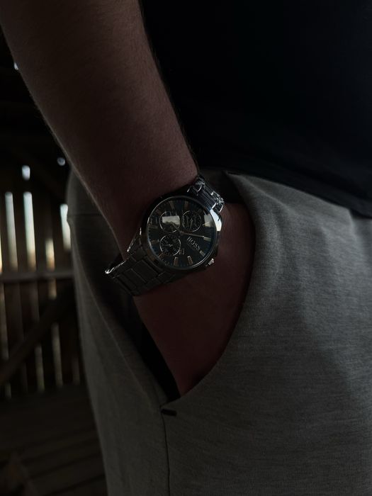 Елегантний годинник Hugo Boss, чорний та сірий варіант