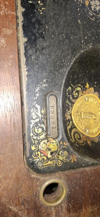 Singer maszyna zabytkowa do szycia.