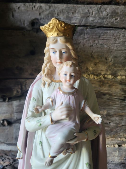 Biskwit stara figurka Maryja Królowa porcelana