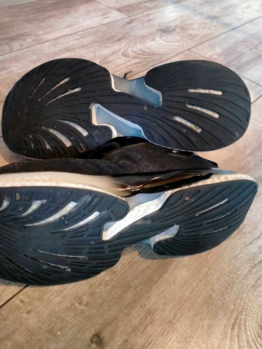 Adidasy - Buty sportowe - roz. wkładki 27cm.