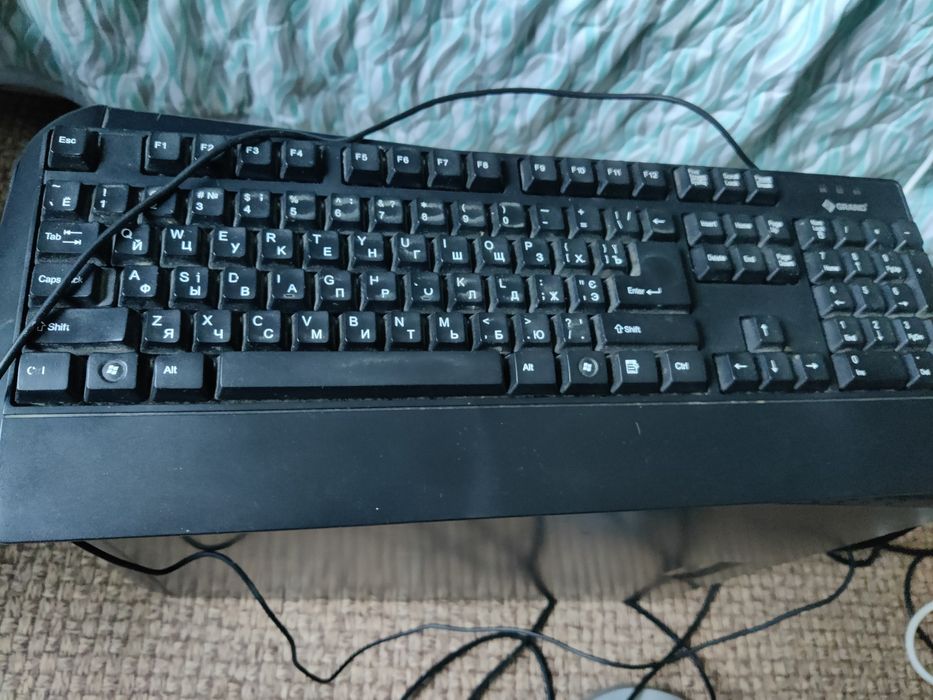 Настольний  компьютер робочий не ігровий MSI gt220