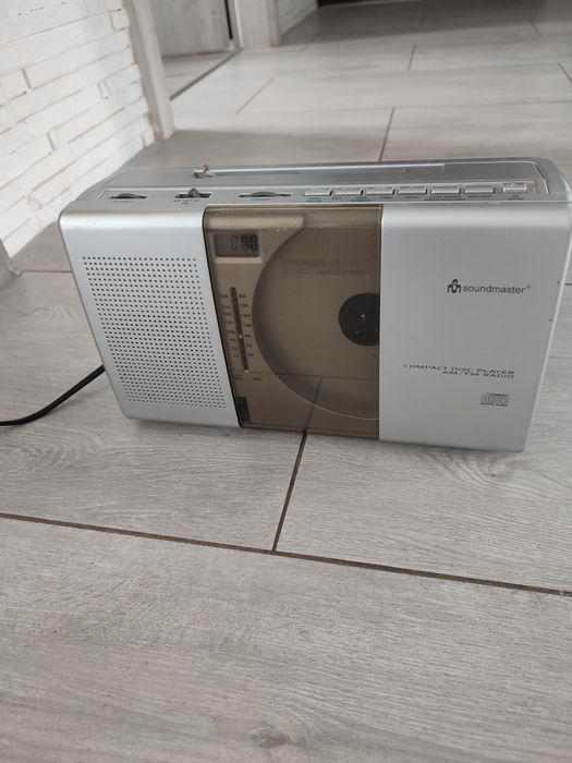 Radio przenośne .