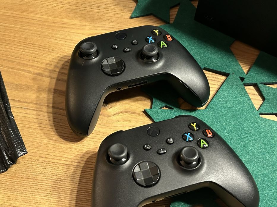 Konsola xbox series x dwa pady